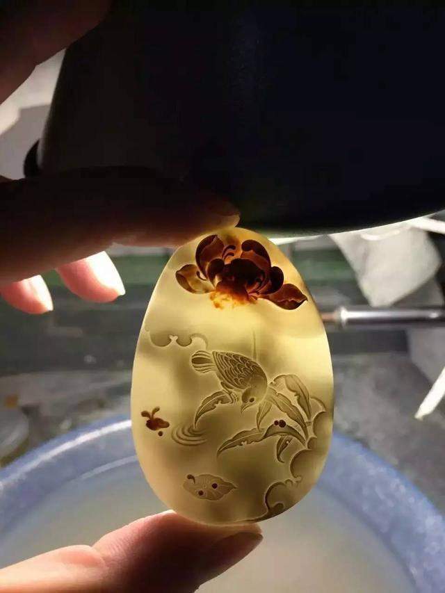 玉侠讲说: 和田玉市场火爆, 雕刻师急功近利, 匠心何去何从?