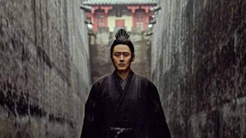 三国中隐藏最深的两位高人, 诸葛亮见面都要下跪, 却至死都没出山