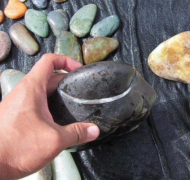 最新报道!刚刚运来一卡车价值千万的籽料, 结果……