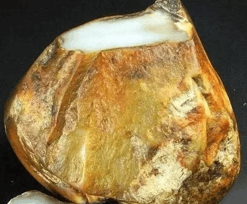 玉侠曝光: 和田玉赌石文化的千年传承