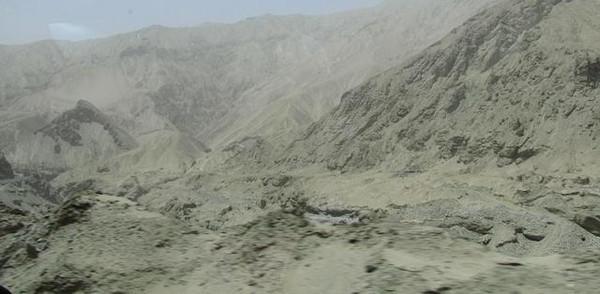 玉侠揭秘: 关于新疆和田玉籽料枯竭的传言是真是假