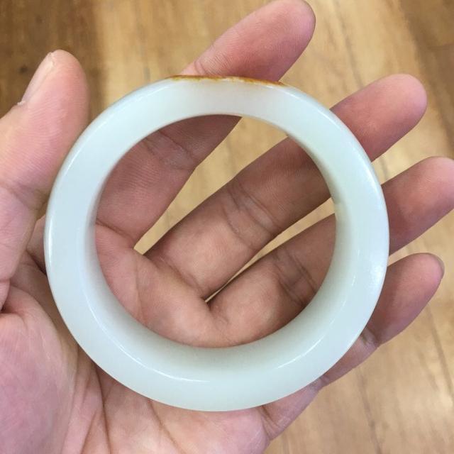 任性! 赌石赌出2500万巨债