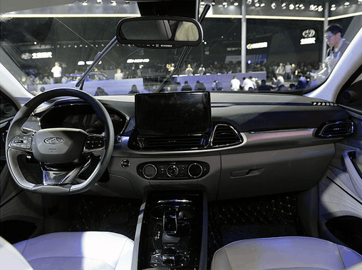 偶遇一辆土豪金的奇瑞轩辕，帅到窒息，仅售11万谁还买领克01