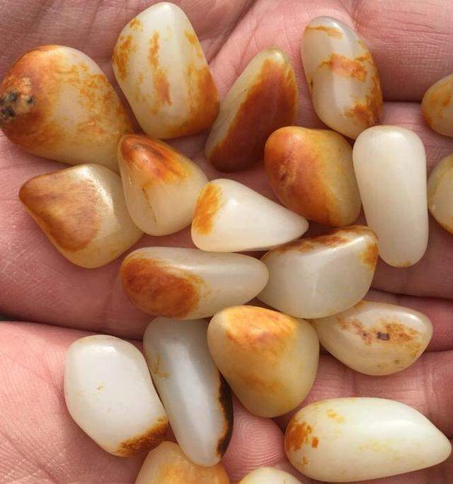 最新消息!!和田玉身价暴涨 商家忧心市场面临崩盘