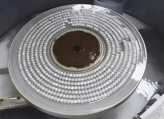 真的是土豪! 8公斤和田玉籽料统统车珠子!