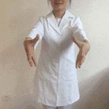 最齐全的穴位调理百病 最齐全的穴位调理百病-对击十宣穴