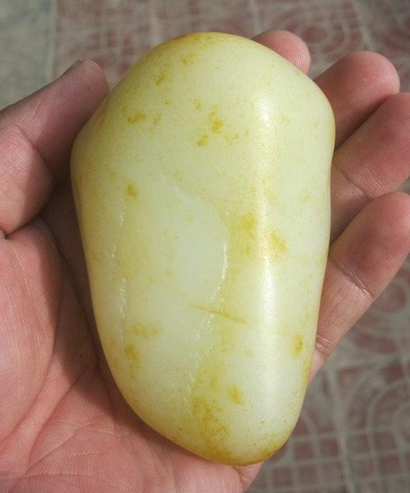 任性! 赌石赌出2500万巨债