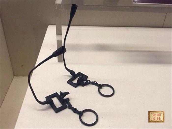 这些乱入的古代文物, 你们是不是走错了片场, 请做一个正经文物