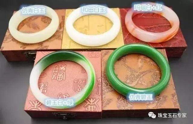 最新消息: 花2.8万买的“和田玉”竟是大理石