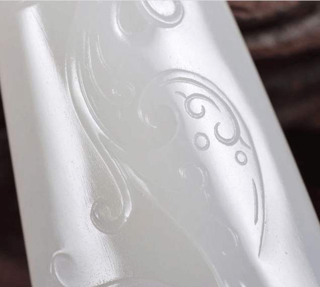 搞玉的都不容易! 互利共赢十白九松、十籽九裂, 和田玉就是这么残忍