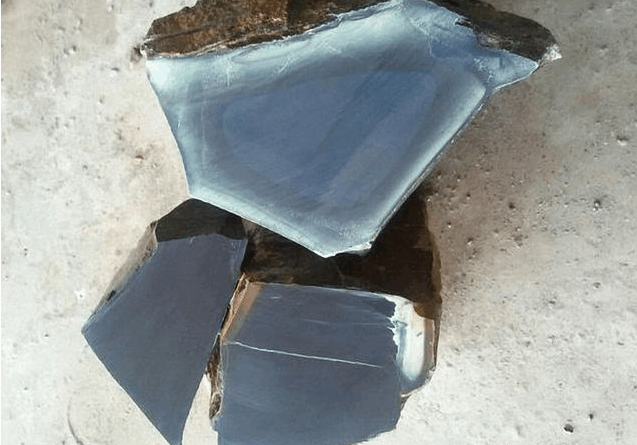 如何鉴别俄罗斯墨玉