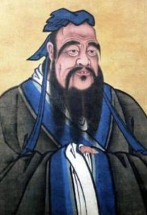 康熙拜孔子墓遲遲不下跪, 大臣遮住了墓碑上1個字, 康熙立馬下跪叩拜!