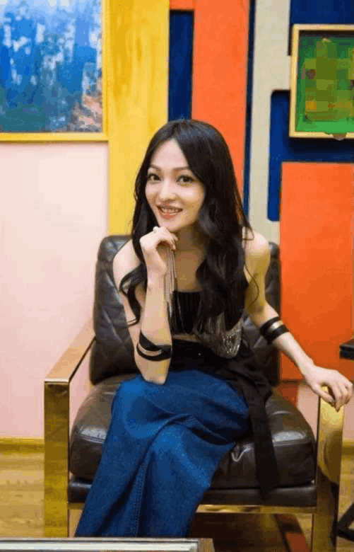 张韶涵不过是在裙子下面穿一条阔腿裤, 网友大呼: 美出新高度!