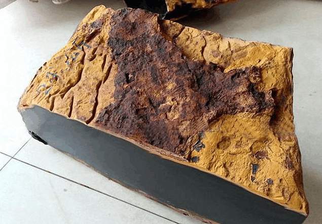 如何鉴别俄罗斯墨玉