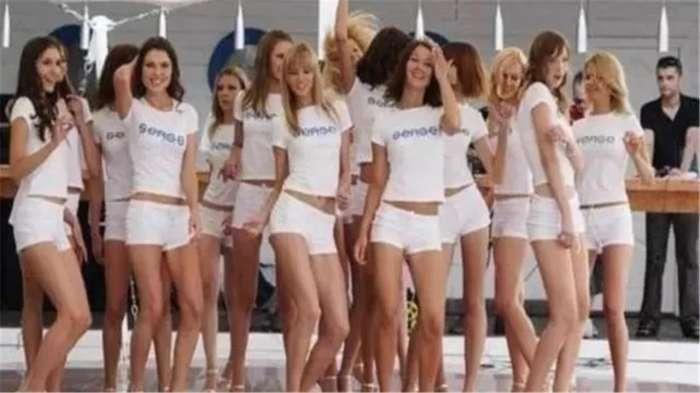 俄罗斯终于把这片领土还给我们, 街头美女如云, 单身狗有希望了!