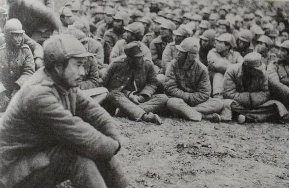 黄维被俘后称无罪可悔, 坐牢27年被特赦后, 在方志敏墓前连称对不起