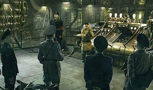 希特勒战后真的藏身南极? 美军曾派重兵搜查南极, 结果怪事频发