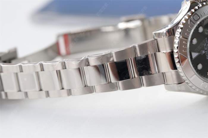 大成讲表:jf劳力士游艇名仕-陪你下水的首选