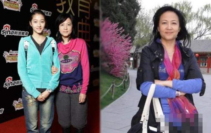 关晓彤让妈妈拉行李箱, <wbr>自己背一个小包包, <wbr>这下可摊上大事了