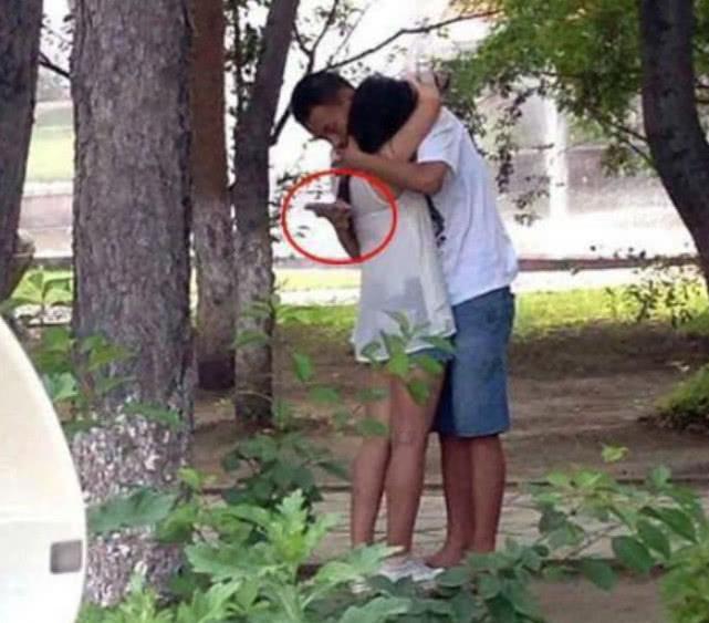 “最专心”的5张图, 图1我忍, 图2我再忍, 图5忍无可忍