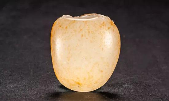 和田玉的 肉 皮 沁 之间有什么?