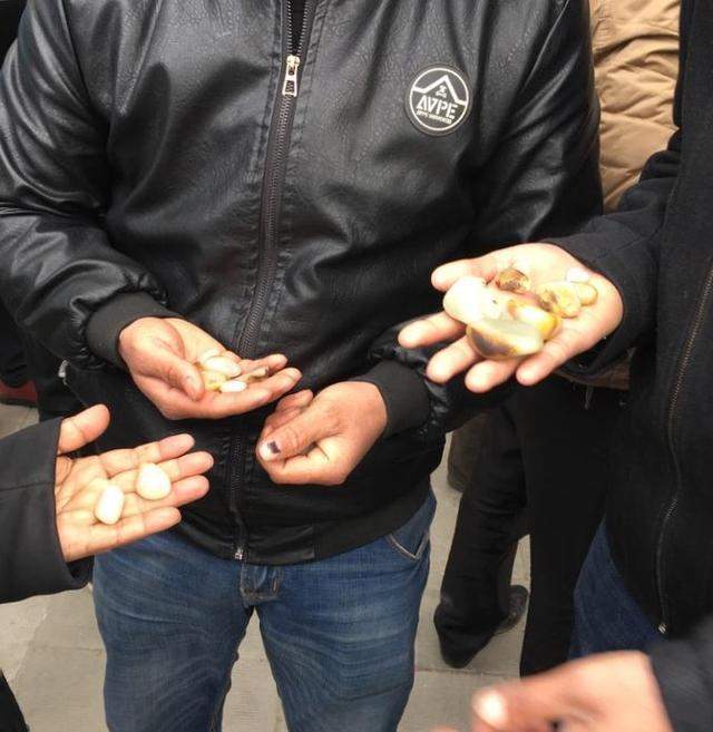 最新消息!!和田玉身价暴涨 商家忧心市场面临崩盘