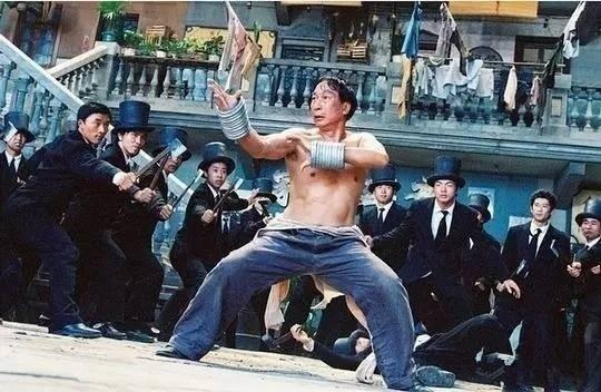 電影里套在手腕上的鐵環, 真的是一種兵器么?