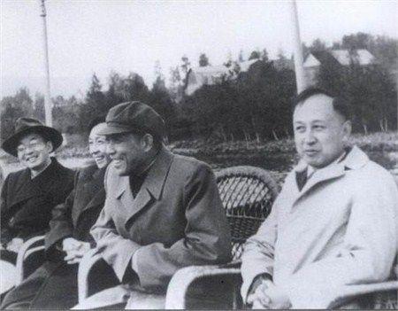 当国家知道有人要暗杀钱学森时, 想了一个好办法, 帝王级别的待遇