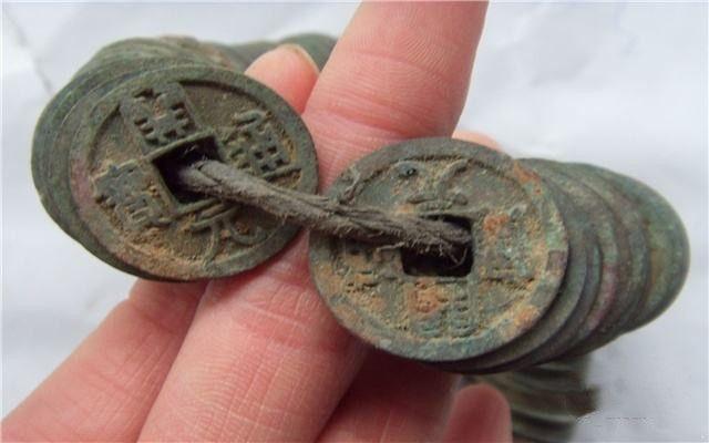 古代一两银子是多少钱? 看完才知道古装剧有多扯