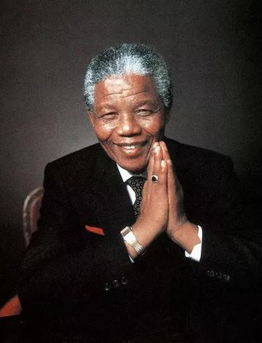 从一个发达国家变成发展中国家, 曼德拉到底是南非的罪人还是英雄?