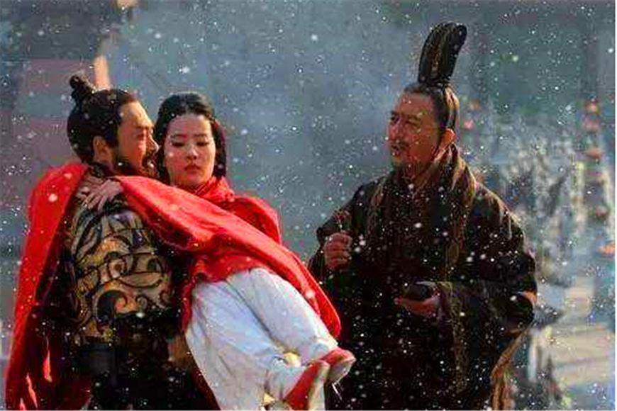 三国绿帽王: 老婆被两任上司霸占、关羽都不禁动心