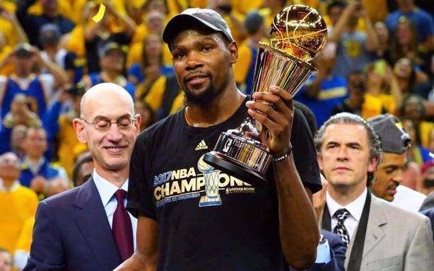 杜兰特的情商有多低?看看这五大言论,新秀周琦都比他会说话! 杜兰特的情商有多低?看看这五大言论,新秀周琦都比他会说话!