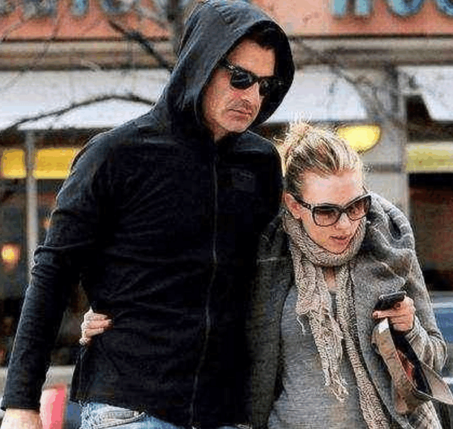 19岁“梯震”大方承认, 离婚两次, 依旧被称为玛丽莲梦露的接班人!