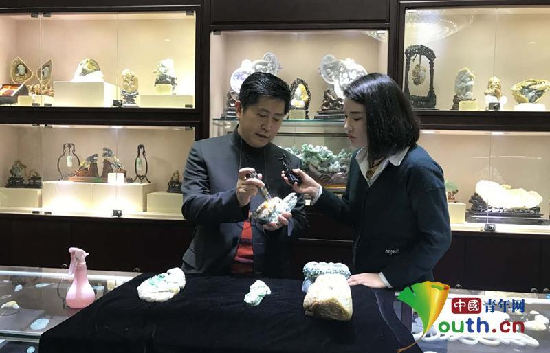 《艺术·中国》崔奇铭大师谈“玉石传奇之翡翠鉴赏”——你看了吗?