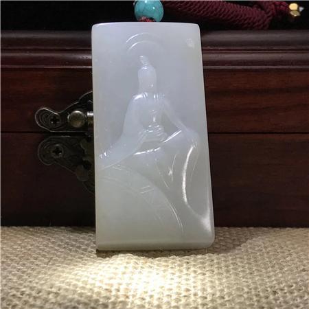 都说玉是身份地位财富象征, 有哪些题材可以衬托高贵身份