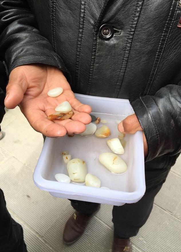 最新消息!!和田玉身价暴涨 商家忧心市场面临崩盘