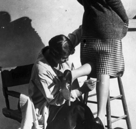 二战时德国的这两样发明, 让现在无数男女对其喜爱有加