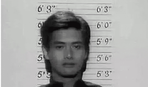 影帝|香港众影帝“囚照”曝光，周润发最衰，而最后一位跟真的一样！