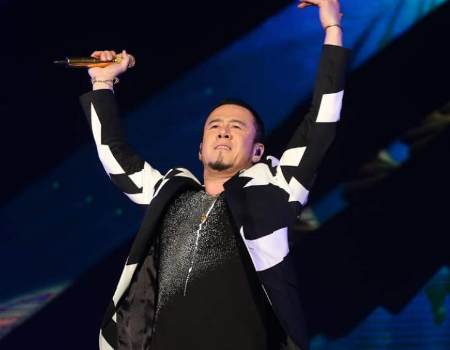 「杨坤」时隔7年，杨坤的32场演唱会开到第几场了？网友：白送都不去