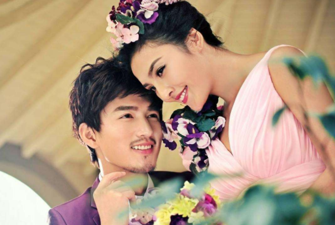 “媳妇，买了房为什么房产证上没有儿子的名字”“问你自己”