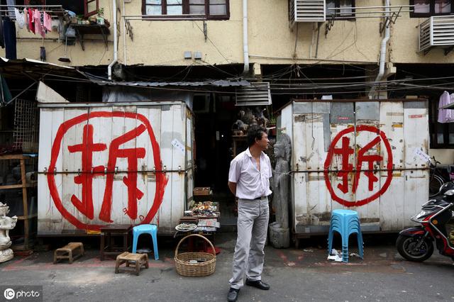 购房为什么买楼梯房不买电梯房？网友：一旦拆迁、鸡犬升天