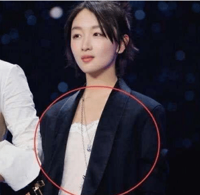 这位女星从来不穿“内衣”， 问其原因却被佛系回复， 真实情况让网友大笑！