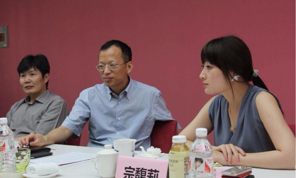 李嘉诚|爷爷是华人首富，父亲有望成中国首富，她年仅23岁已成国民媳妇