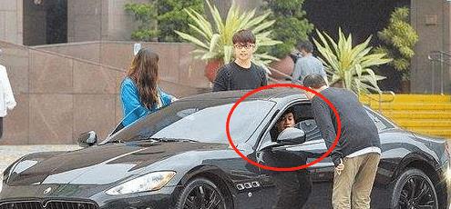 释小龙|30岁释小龙无戏可拍，今资产被曝光，网友：行走的人民币