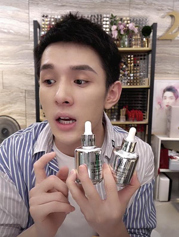 李佳琦随手晒出的平价精华液，没想到遭网友疯抢，被称为平价兰蔻