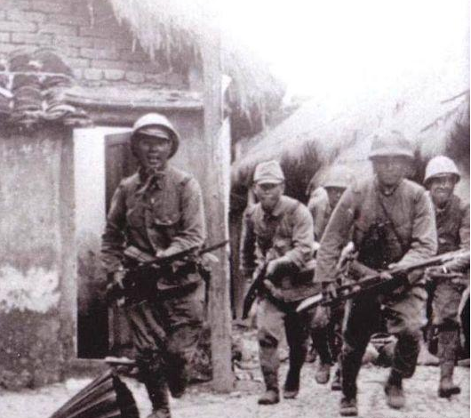 八路军最强战士: 身高1米9, 堪称吕布在世, 一人刺死27个鬼子