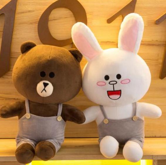 晚上睡觉时，这三件东西最好不要放在床边，难怪家人老是生病