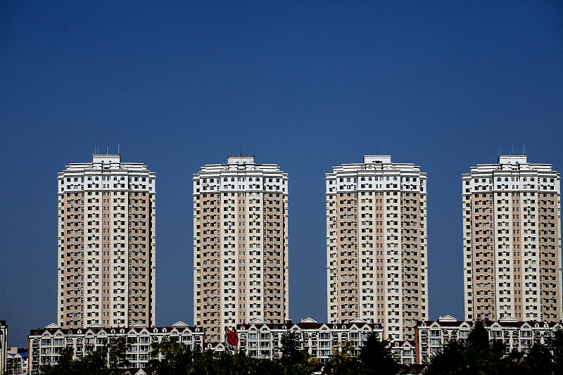 楼市张开“獠牙”！发生“两件事”，专家：20年未见的变化出现了