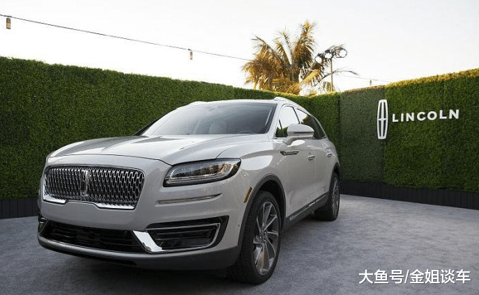 “两证”在逐步取消，公路也将全部免费，车主：这太不公平了！