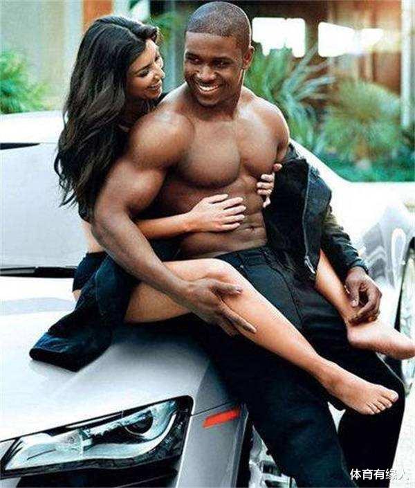 小姐姐|黑人运动员为何喜欢卡戴珊姐妹?除了傲人身材,还有2个原因